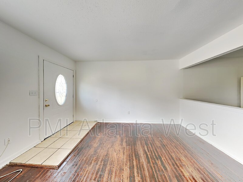 Location is everything! Accepting housing vouchers. property image