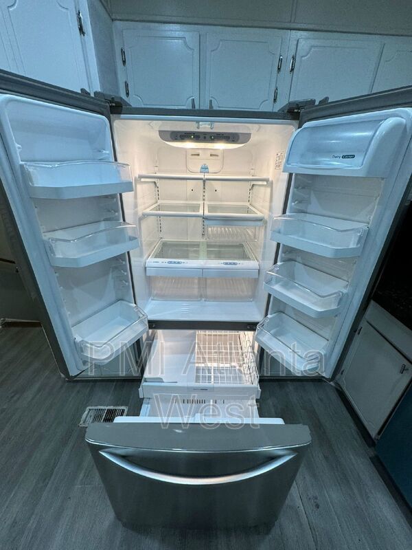 4 Bedroom, 3 Bath, 2 Kitchens - Multi living areas property image